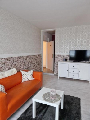 NEU! Appartement Röschen Burg Stargard